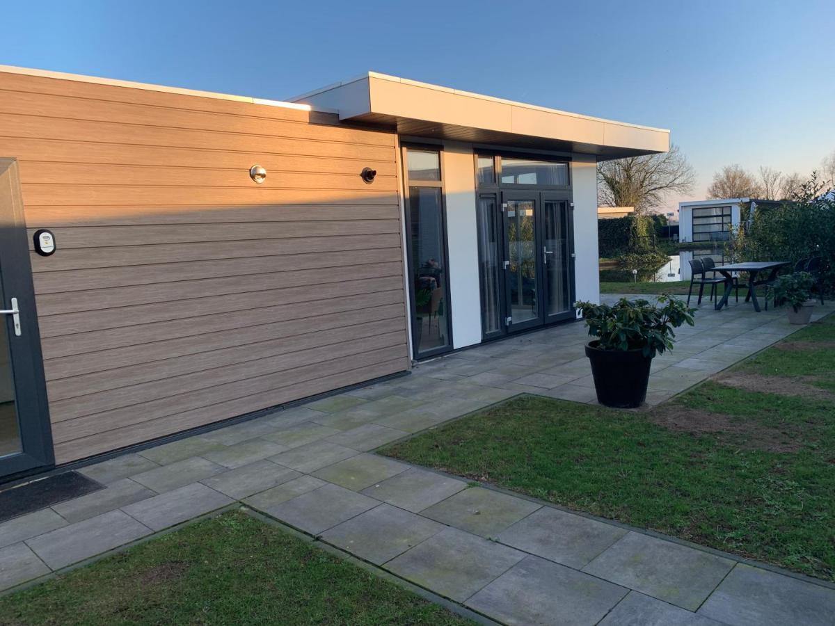 Luxus Chalet Waterfront Lathum Exterior photo